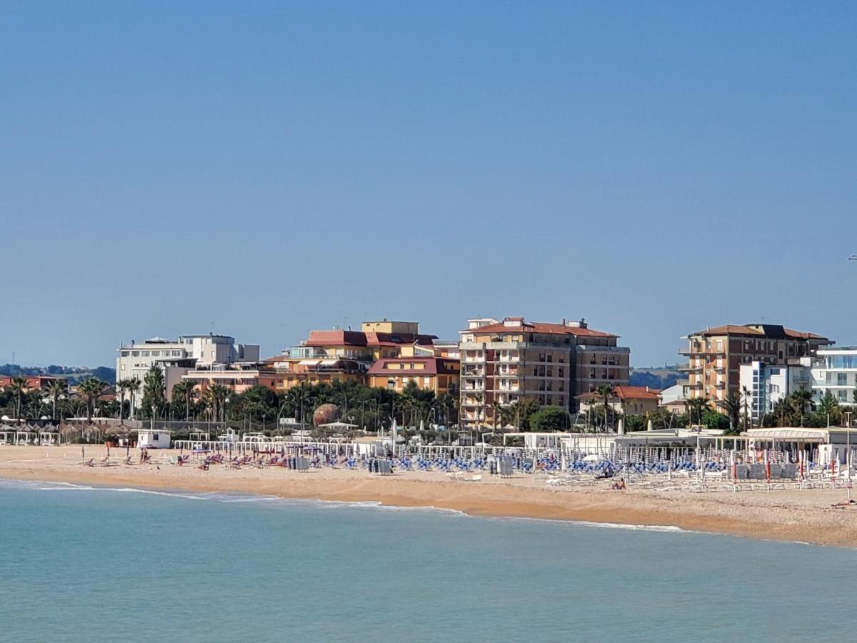 B&B Lido Apartament 10A Civitanova Marche Eksteriør billede