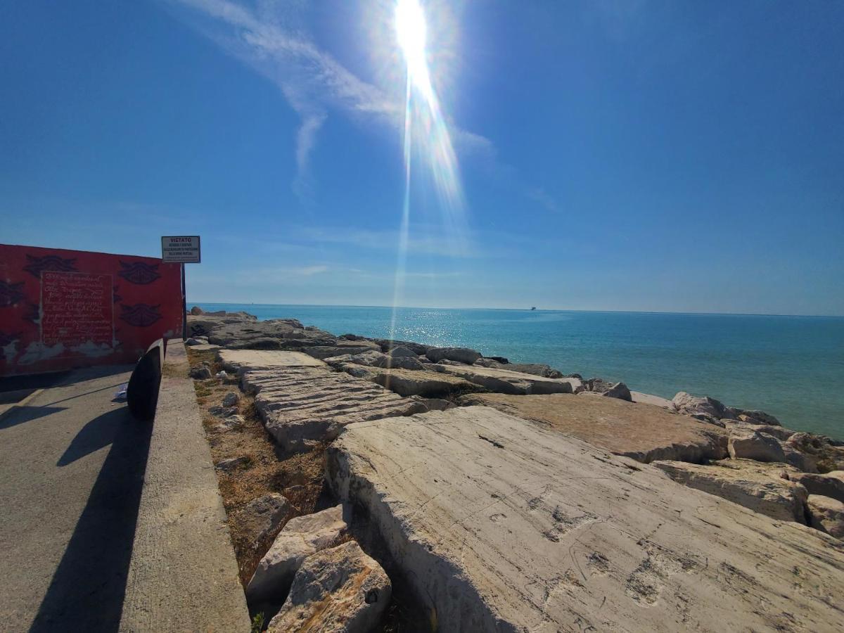 B&B Lido Apartament 10A Civitanova Marche Eksteriør billede