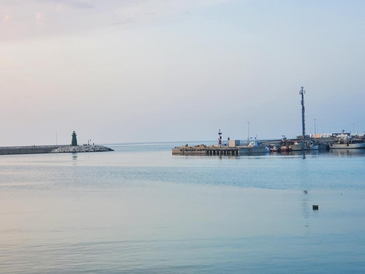 B&B Lido Apartament 10A Civitanova Marche Eksteriør billede